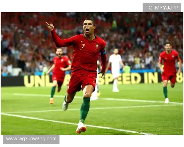 全球足球巨星C罗精彩瞬间图片集锦展现他的辉煌职业生涯与个人魅力