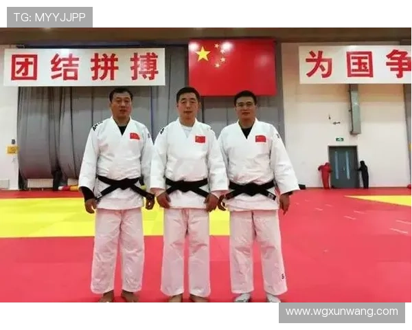 全运会精彩回顾：西安篮球队展现卓越团队协作精神与默契配合