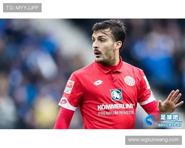 多纳蒂足球明星的传奇之路与辉煌成就探秘 多纳蒂足球明星的传奇之路与辉煌成就探秘